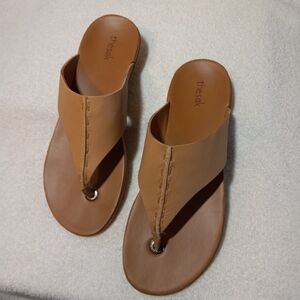 The Sak sandals, sz 11, but fits like a sz 10